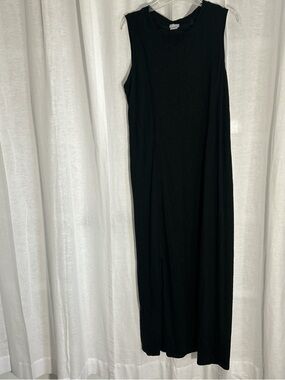 Chico's Sleeveless Black Maxi Dress - Streamlined Silhouette